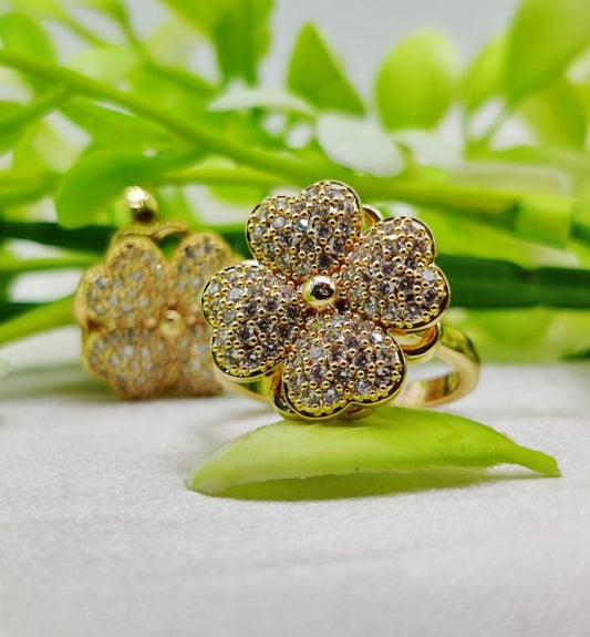 1 Piece Imported Elegant Dual-Tone Floral Gemstone Ring OYE HOYE BAZAR