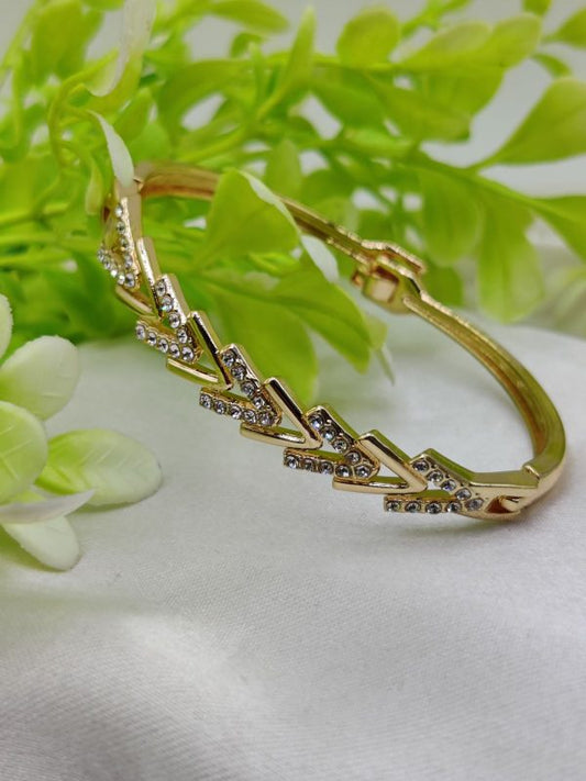 1 Piece Imported Elegant Adjustable Bracelet – Variety of Exquisite Designs OYE HOYE BAZAR