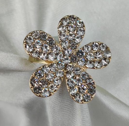 1 Piece Imported Radiant Crystal Blossom Ring – Unmatched Elegance in Every Detail OYE HOYE BAZAR